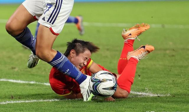 关于中国女足遭遇困难,队员受伤无法出战的信息 关于中国女足遭遇困难,队员受伤无法出战的信息