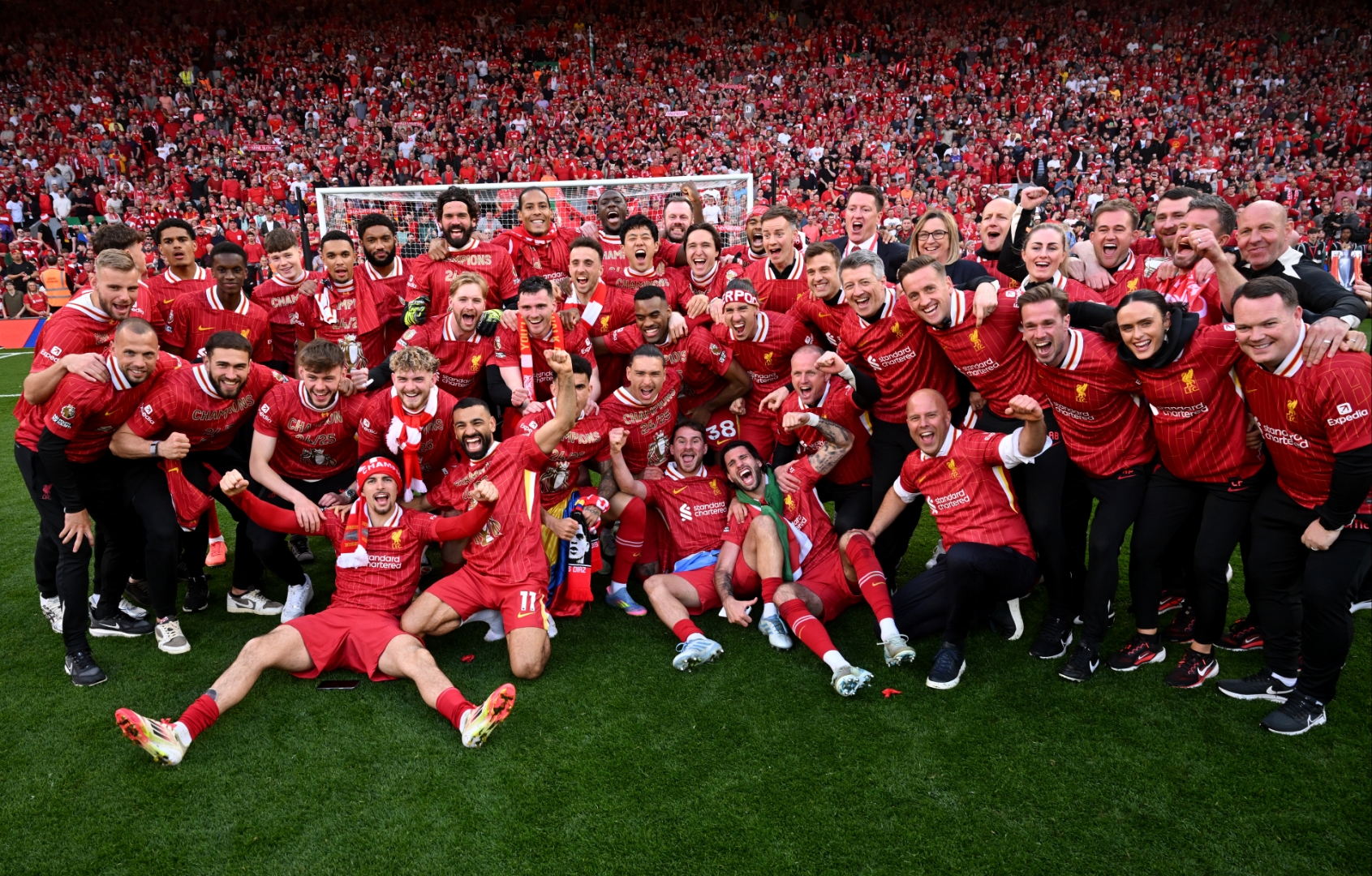 著名球员在国家队比赛中闪耀全场的简单介绍 著名球员在国家队比赛中闪耀全场的简单介绍