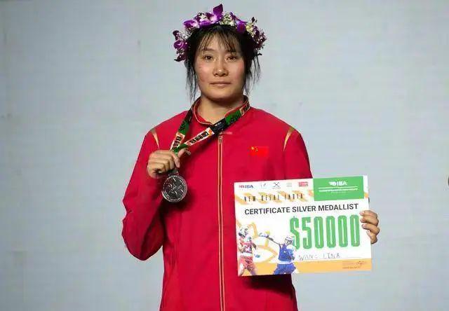 包含拳击中量级:俄罗斯选手斩获金牌的词条 包含拳击中量级:俄罗斯选手斩获金牌的词条