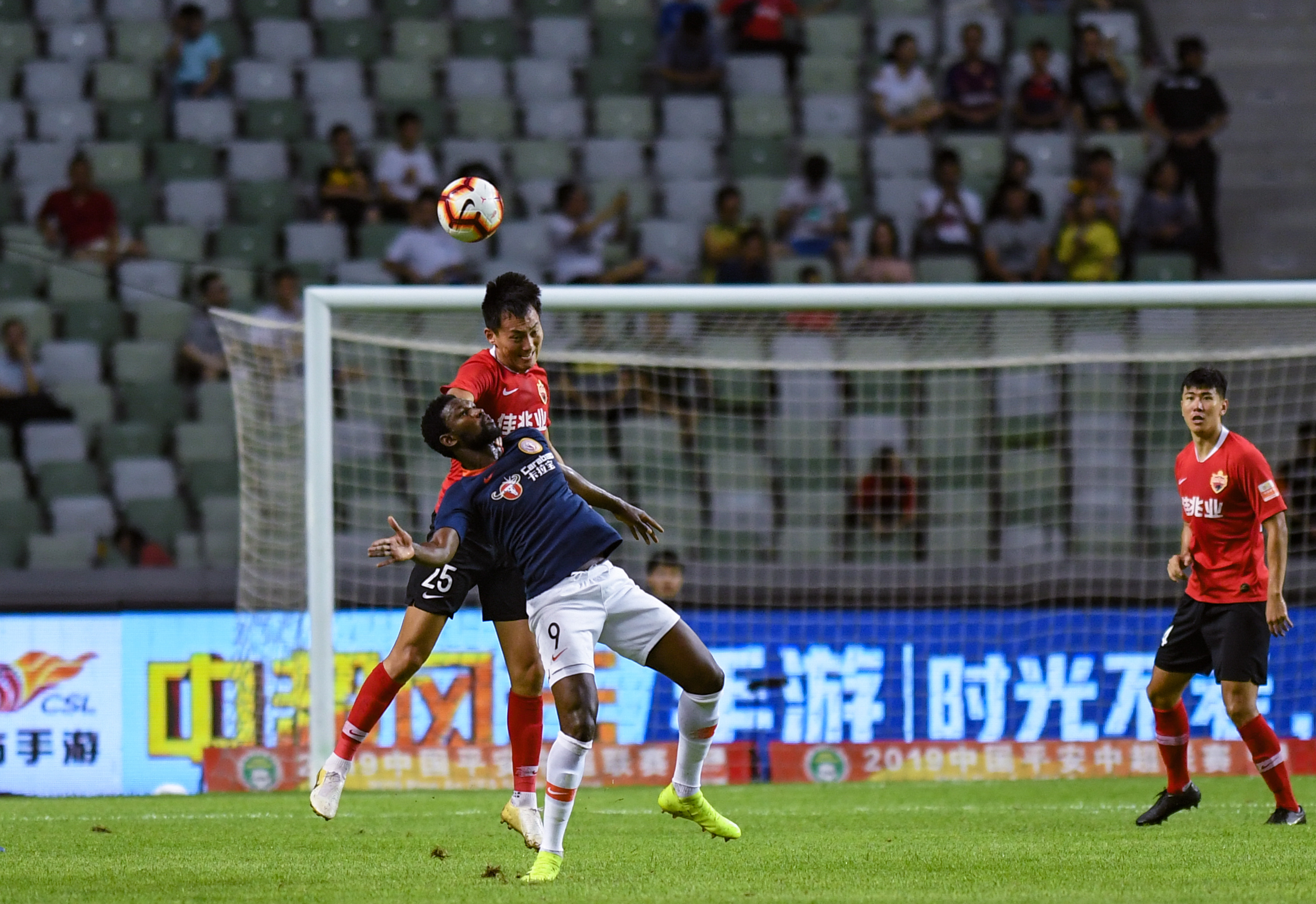 深圳佳兆业球员合练完毕，备战中超比赛