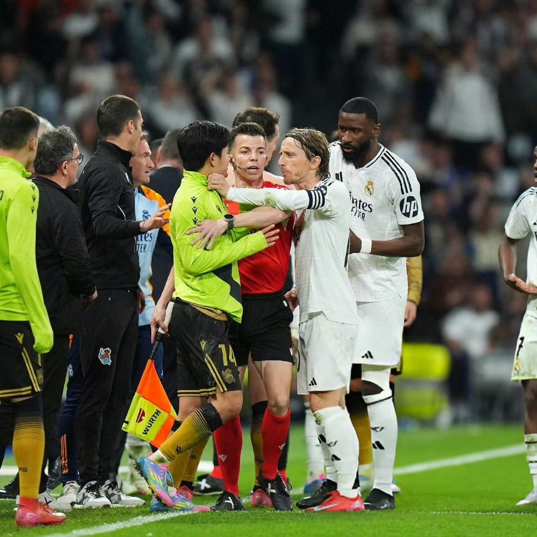 西班牙主场战胜乌克兰获得胜利 西班牙主场战胜乌克兰获得胜利