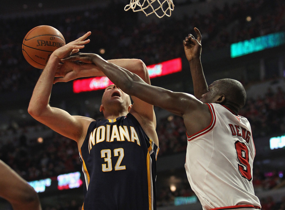 关于公牛惊险战胜国王,取得四连胜的信息 关于公牛惊险战胜国王,取得四连胜的信息