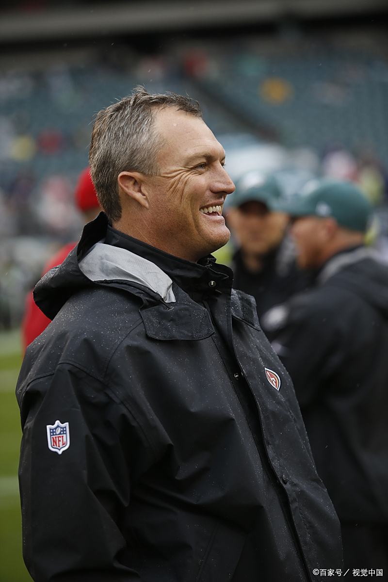 包含热那亚队员备战下一场比赛，充满信心的词条